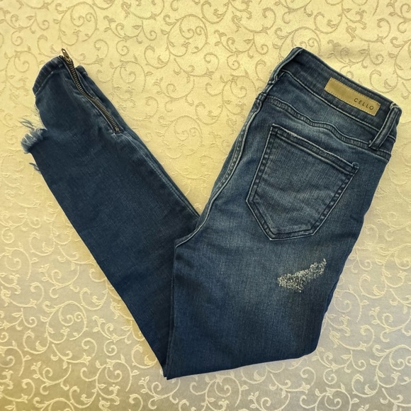 Cello Distressed High Rise Skinny Jeans With Ankle Zippers - Picture 9 of 16